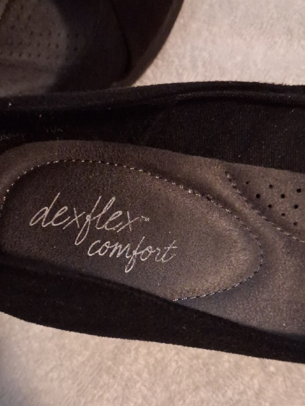 dexflex comfort Black Slip-On Ballet Flats with Decorative Ring - Picture 2 of 11